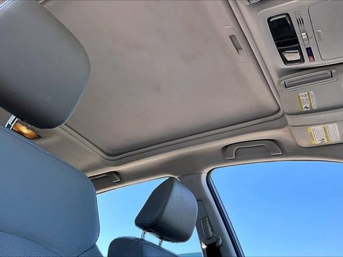 Used 2016 Subaru Forester 2.5i Limited w/ Protection Package #2 AWD/4WD image 13
