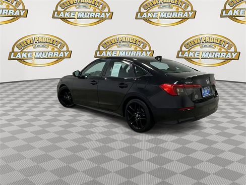 Used 2023 Honda Civic Sport image 9