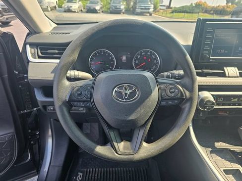 Used 2020 Toyota RAV4 XLE w/ Convenience Package FWD image 24