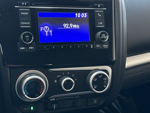 Used 2016 Honda Fit LX image 27
