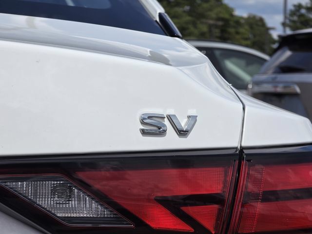 Used 2024 Nissan Sentra SV FWD image 30