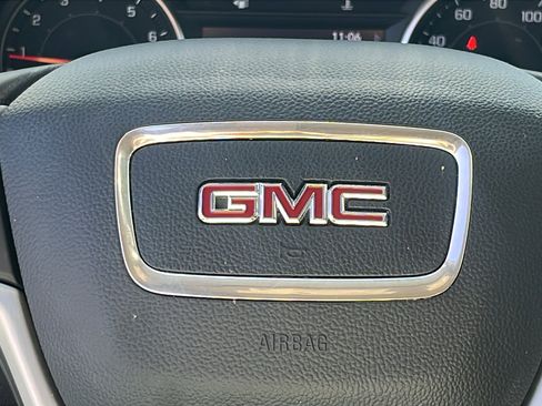 Certified 2022 GMC Terrain SLT w/ Infotainment Package II image 17