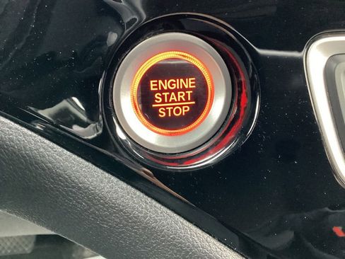 Used 2019 Honda Pilot Touring image 30