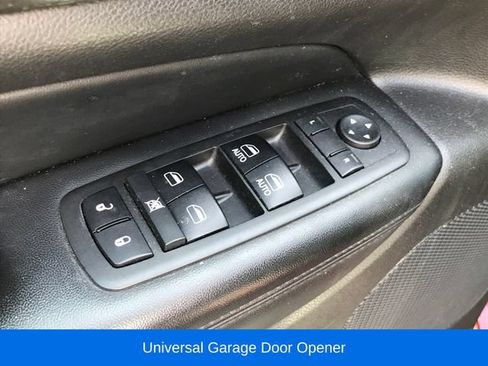 Used 2017 Jeep Grand Cherokee Altitude AWD/4WD image 6