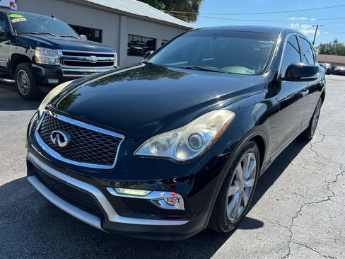 Used 2017 INFINITI QX50 AWD image 2