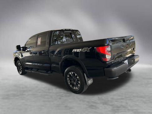 Used 2021 Nissan Titan PRO-4X w/ Pro-4x Convenience Package AWD/4WD image 4