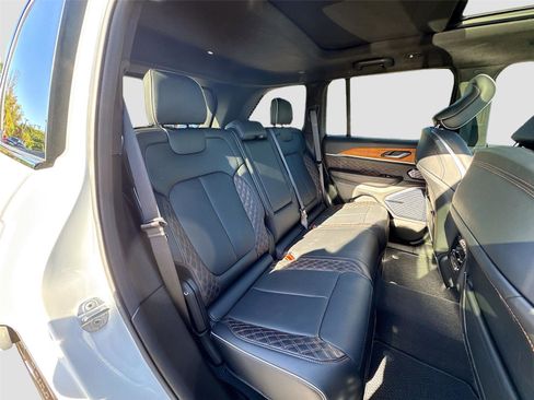 Used 2022 Jeep Grand Cherokee Summit image 26