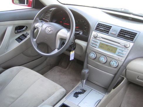 Used 2008 Toyota Camry LE image 24
