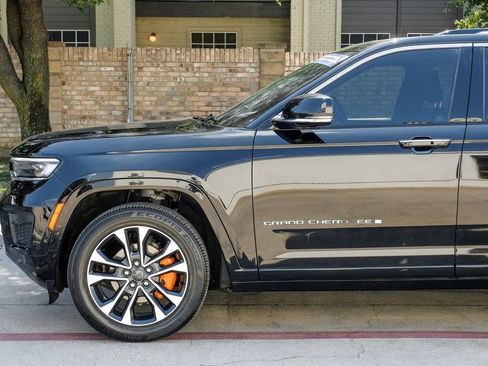 Used 2022 Jeep Grand Cherokee Overland image 22