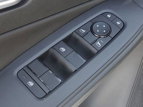 New 2026 Nissan Sentra SV image 10