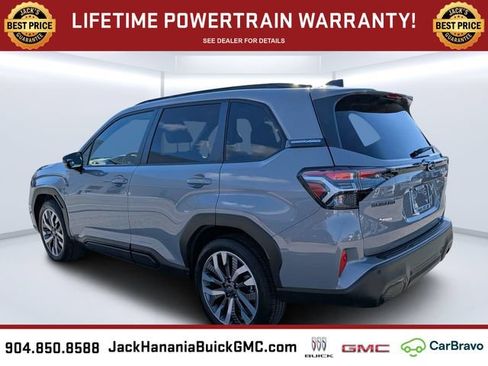 Used 2025 Subaru Forester Touring AWD/4WD image 5