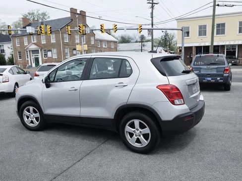 Used 2016 Chevrolet Trax LS AWD/4WD image 3