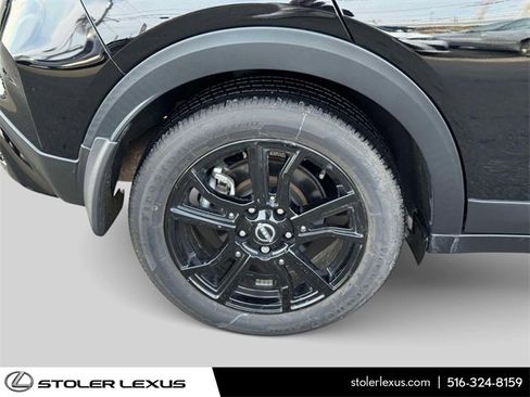 Used 2023 Nissan Kicks SR w/ SR Premium Package image 8