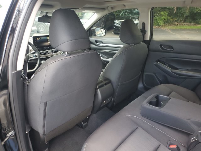 Used 2023 Nissan Altima 2.5 SV w/ SV Premium Package FWD image 8