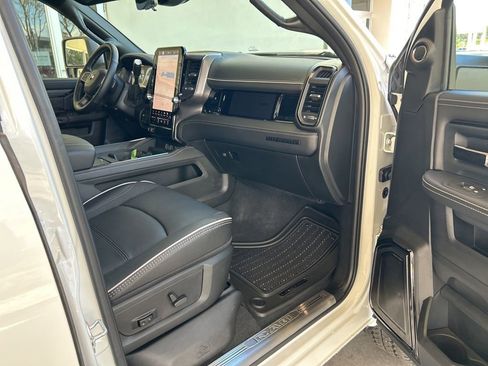 New 2026 RAM 2500 Limited image 32