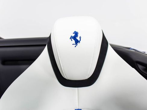 Certified 2025 Ferrari Roma Spider RWD image 47