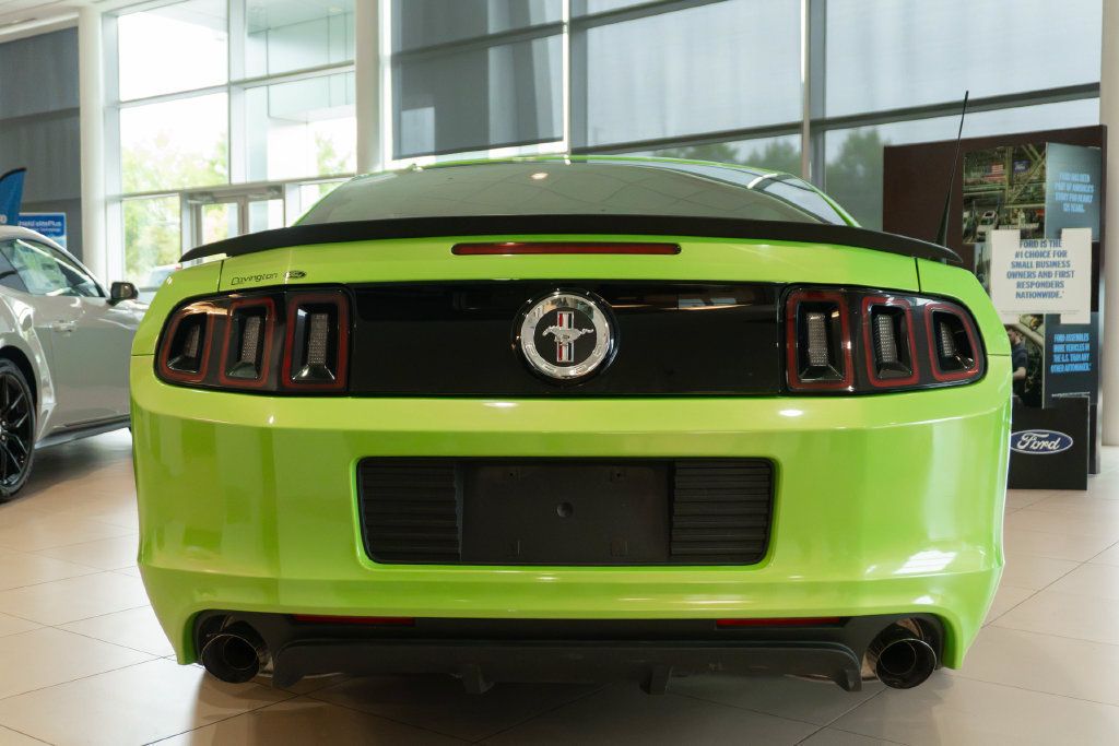 Used 2013 Ford Mustang Boss 302 w/ Boss 302 Accessory Pkg RWD image 12