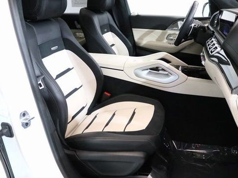 Used 2024 Mercedes-Benz GLS 63 AMG 4MATIC image 19