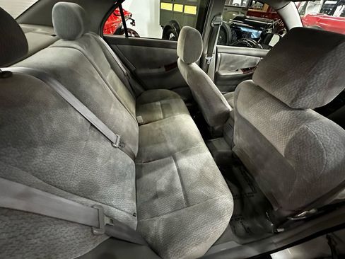 Used 2003 Toyota Corolla CE FWD image 14