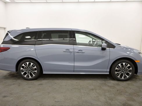 New 2026 Honda Odyssey Elite image 8