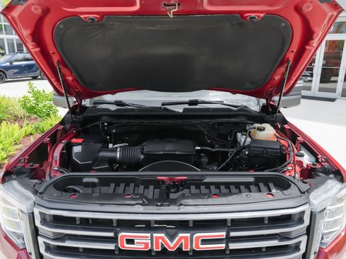 Used 2021 GMC Sierra 2500 AT4 w/ AT4 Premium Plus Package AWD/4WD image 45