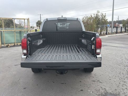 Used 2019 Toyota Tacoma SR5 image 10