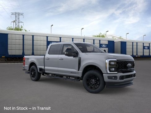 New 2026 Ford F250 Lariat w/ Black Appearance Package AWD/4WD image 7