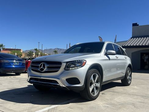 Used 2016 Mercedes-Benz GLC 300 4MATIC w/ Premium Package image 1