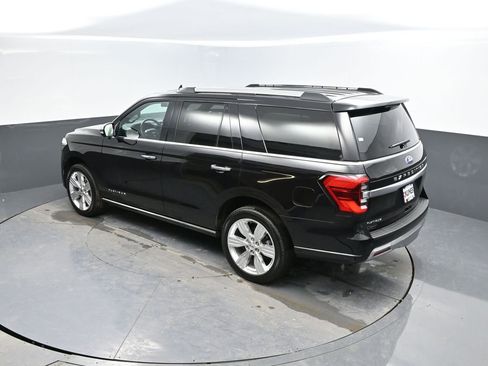 Used 2024 Ford Expedition Platinum image 30