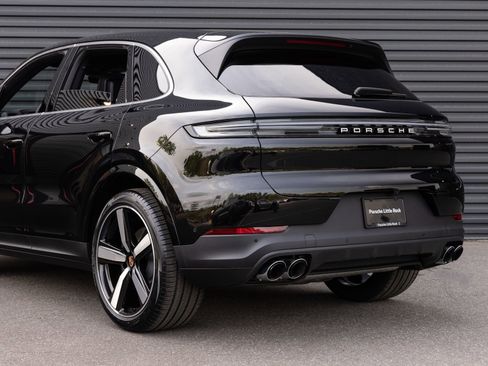 New 2026 Porsche Cayenne AWD/4WD image 11