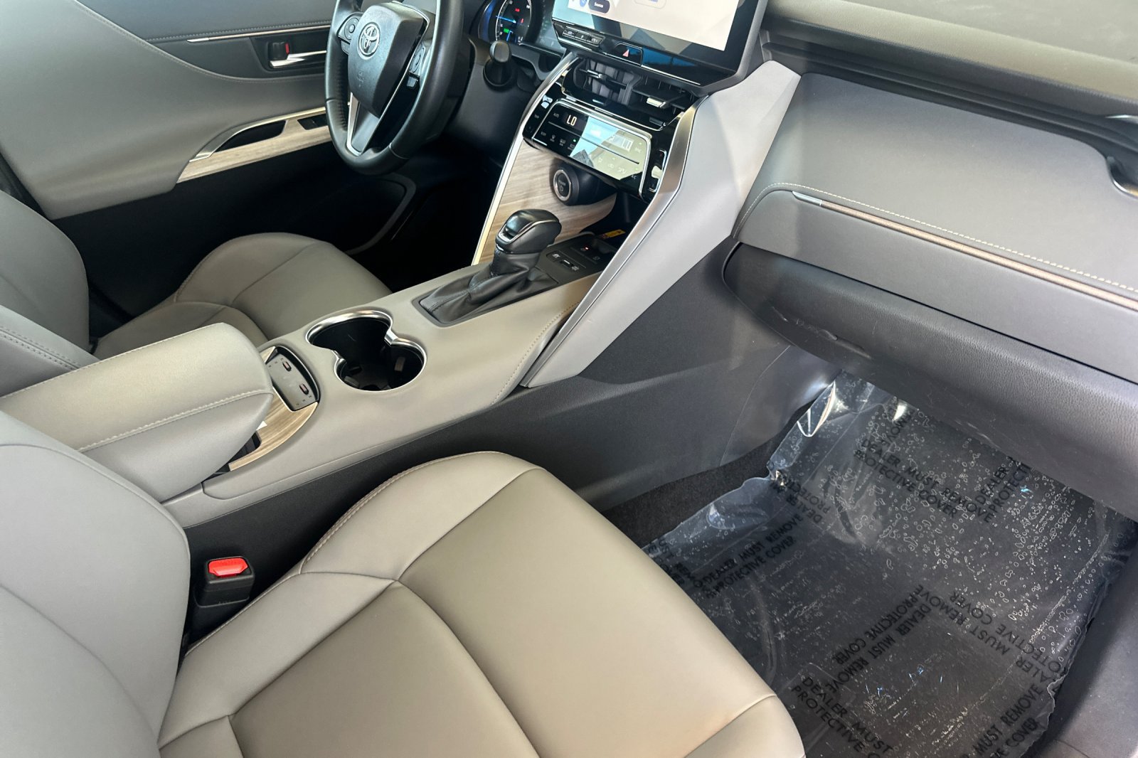 Certified 2024 Toyota Venza XLE AWD/4WD image 20
