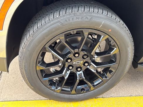 New 2026 Chevrolet Tahoe Premier AWD/4WD image 13