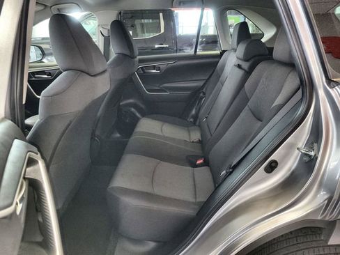 Used 2025 Toyota RAV4 XLE FWD image 22