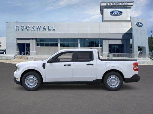 New 2024 Ford Maverick XL image 3