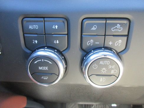 New 2026 GMC Sierra 2500 Denali Ultimate image 18