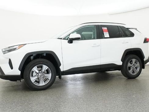 New 2025 Toyota RAV4 XLE image 18