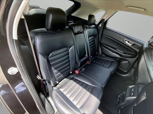 Used 2024 Ford Edge SEL w/ Convenience Package AWD/4WD image 17