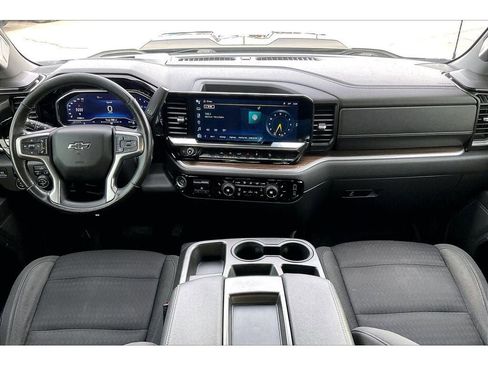 Used 2022 Chevrolet Silverado 1500 LT Trail Boss image 17