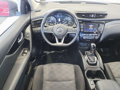Used 2021 Nissan Rogue Sport SV image 7