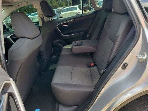 Certified 2022 Toyota RAV4 XLE w/ Convenience Package FWD image 23