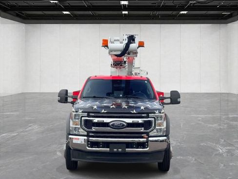 Used 2020 Ford F550 4x4 Crew Cab Super Duty w/ XLT Value Package image 2
