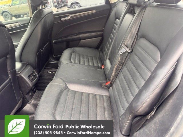 Used 2018 Ford Fusion Energi SE FWD image 12