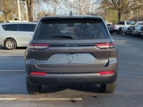 New 2026 Jeep Grand Cherokee Altitude AWD/4WD image 4