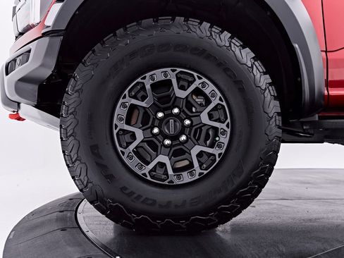 Used 2026 Ford F150 Raptor w/ Equipment Group 803A Raptor R AWD/4WD image 3