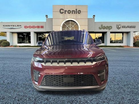 New 2026 Jeep Grand Wagoneer 2WD w/ 8-Passenger Seating Package image 6