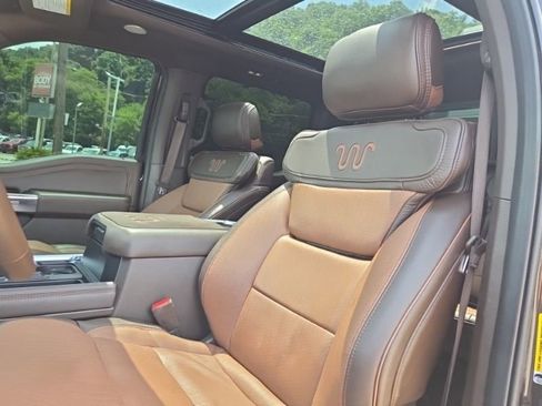 Used 2024 Ford F350 King Ranch w/ Chrome Package AWD/4WD image 32
