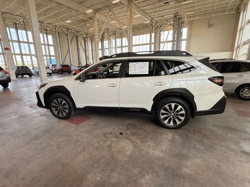 Certified 2024 Subaru Outback Limited AWD/4WD image 6