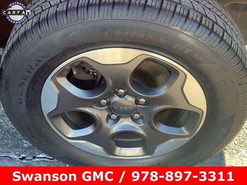 Used 2016 Jeep Renegade Sport w/ Power & Air Group image 32