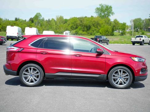 Used 2022 Ford Edge Titanium AWD/4WD image 4