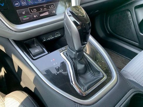 Used 2023 Subaru Outback Premium image 22
